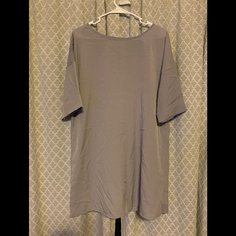 Basic grey top